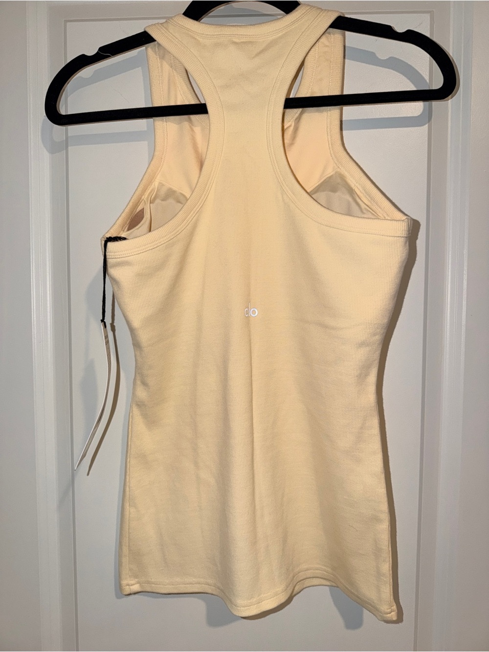 ALO Yoga Sleeveless Ribbed Tank Top - Cream - Picture 7 of 10